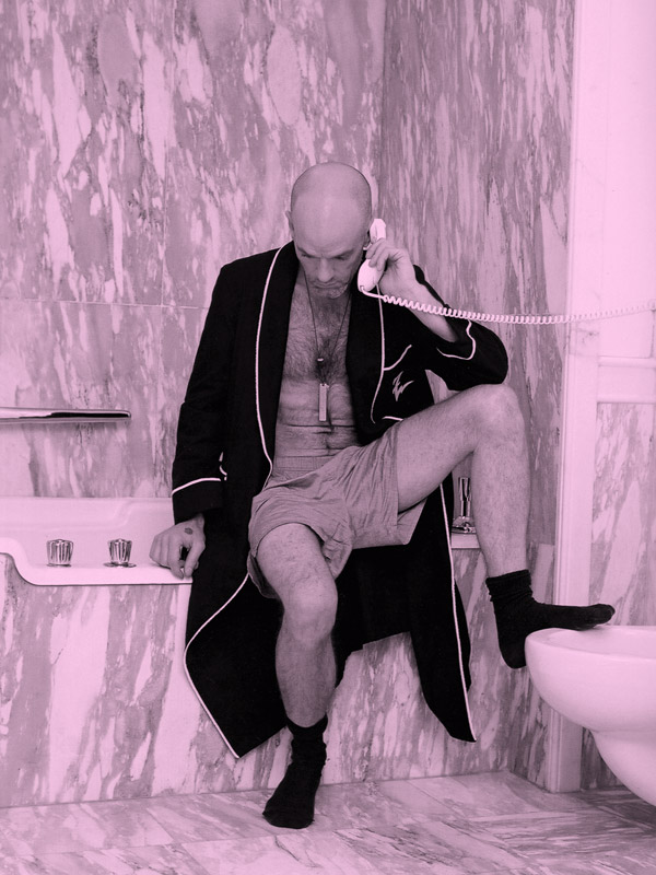 Michael Stipe: "El término 'gay' es limitado"